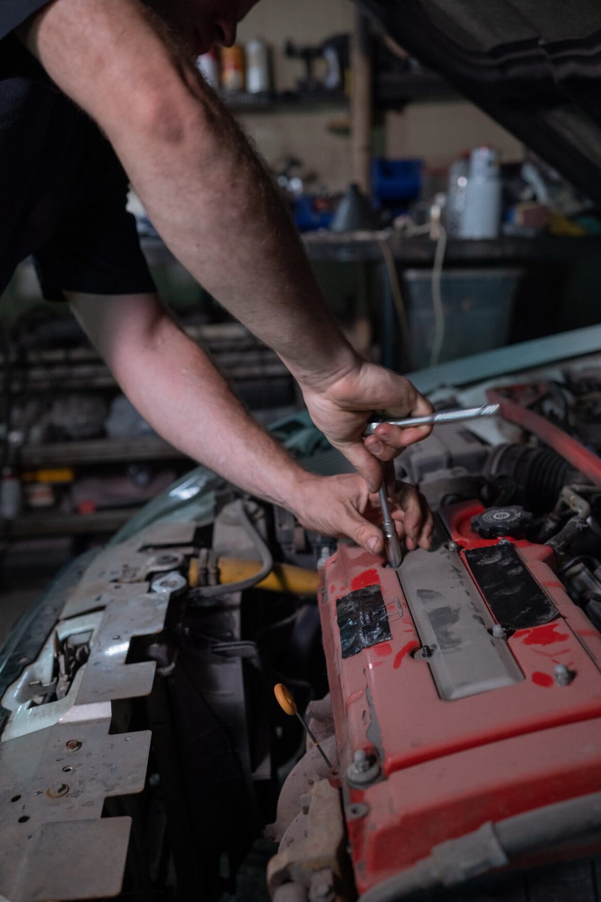 riparazione del motore dell'automobile Autocarrozzeria La Rondine